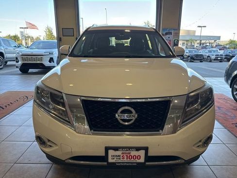 Used 2015 Nissan Pathfinder SL w/ SL Premium Package AWD/4WD image 2
