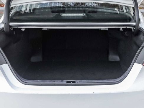 Used 2024 Toyota Camry SE image 19