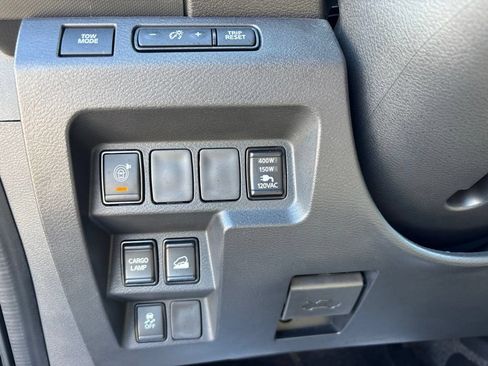 Used 2023 Nissan Frontier SV w/ SV Convenience Package AWD/4WD image 19