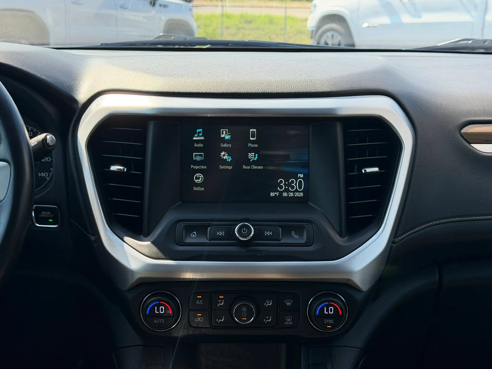 Used 2019 GMC Acadia SLE FWD image 39