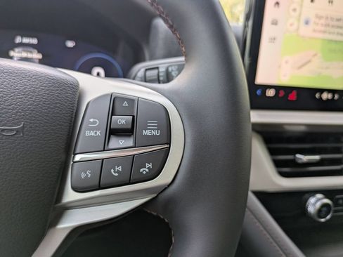 New 2026 Ford Explorer Active RWD image 33