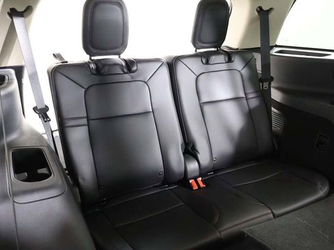 Used 2023 Lincoln Aviator Standard image 38