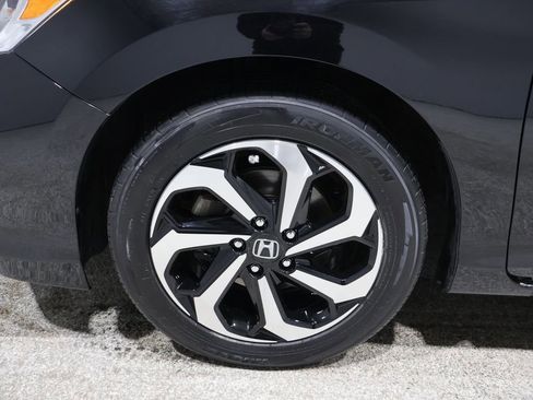 Used 2017 Honda Accord EX image 7