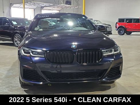 Used 2022 BMW 540i w/ M Sport Package RWD image 2