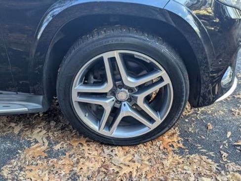 Used 2017 Mercedes-Benz GLS 550 4MATIC image 11