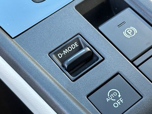 New 2026 Nissan Sentra SL w/ Floor Mat Package image 32