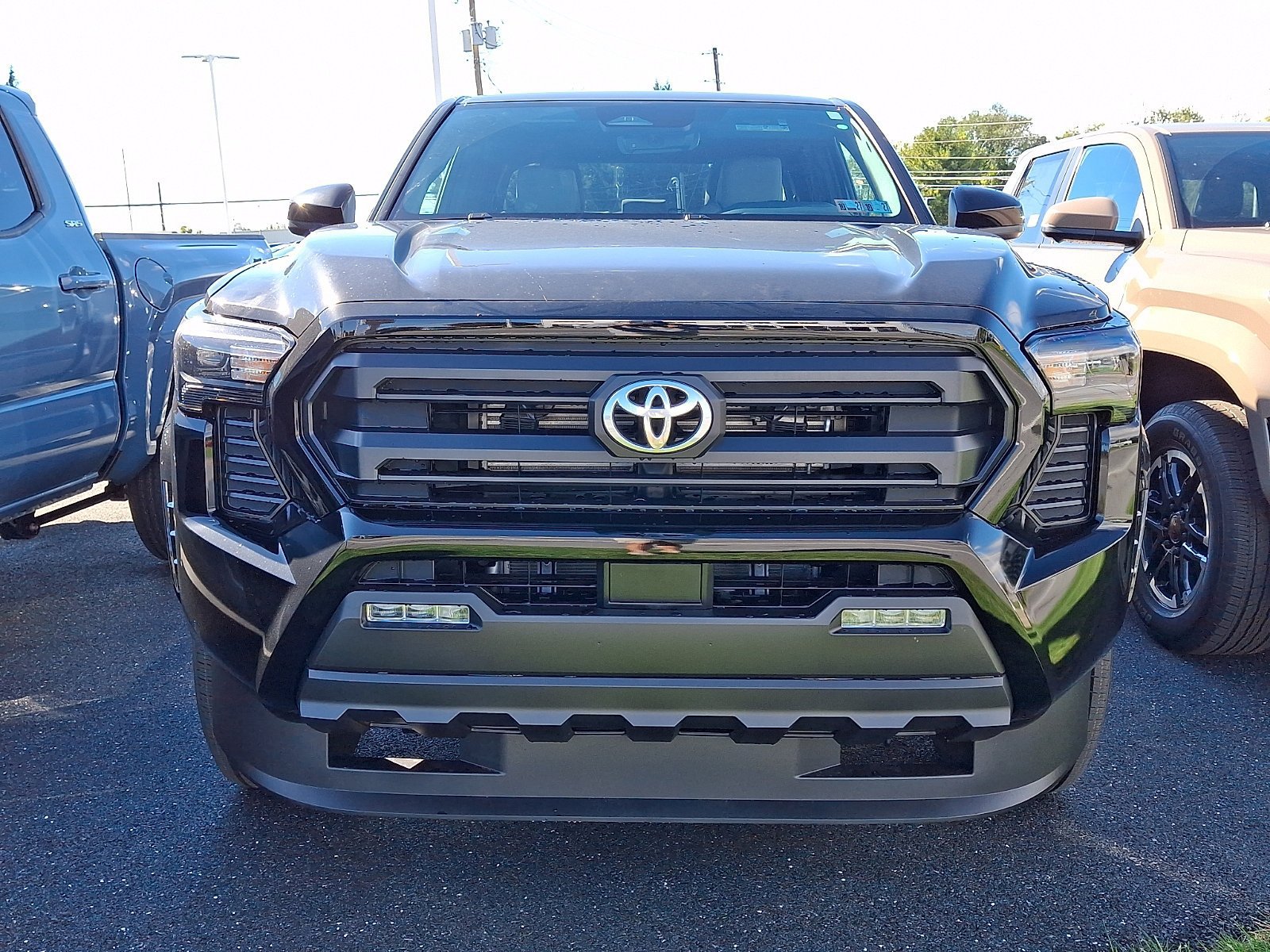 New 2026 Toyota Tacoma SR5 AWD/4WD image 2
