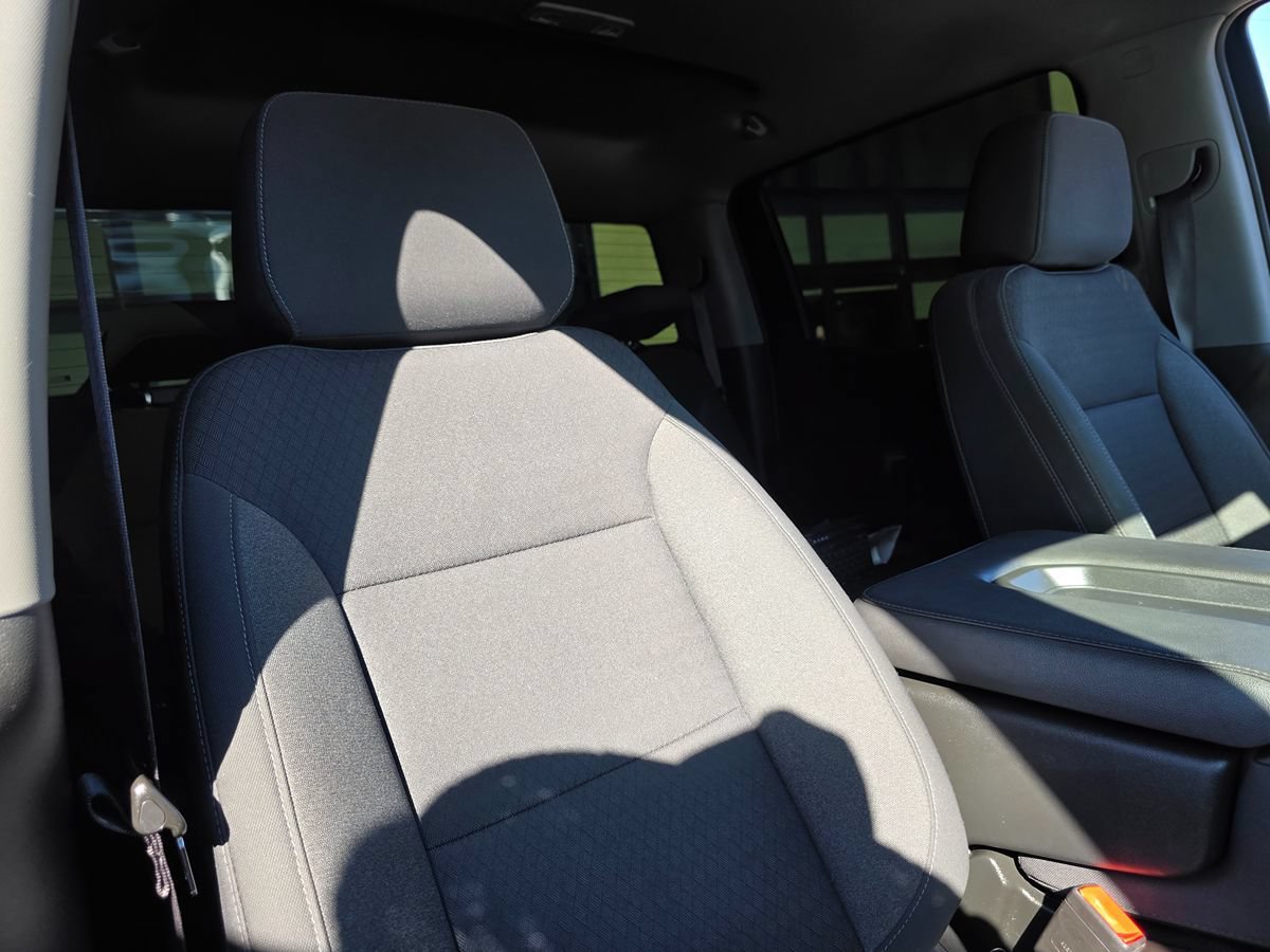 Used 2022 Chevrolet Silverado 1500 LT RWD image 17