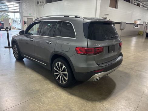 Used 2022 Mercedes-Benz GLB 250 4MATIC image 3