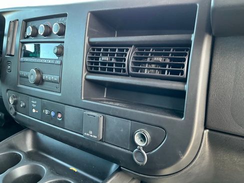 Used 2023 Chevrolet Express 3500 w/ Driver Convenience Package image 13