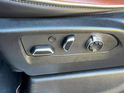 Used 2022 GMC Sierra 1500 Denali Ultimate image 18