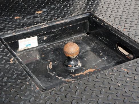 Used 2023 RAM 2500 Tradesman w/ Chrome Appearance Group image 31