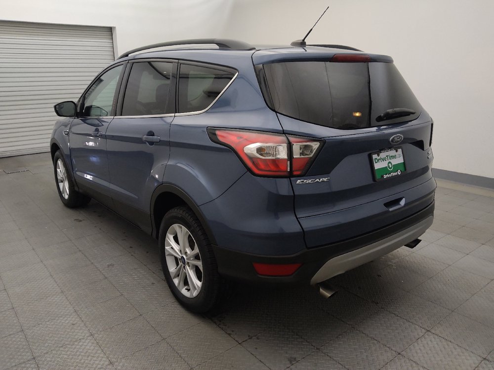 Used 2018 Ford Escape SE FWD image 5