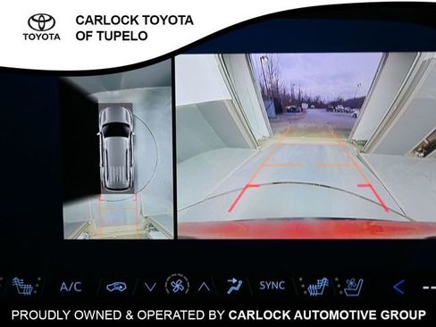 Used 2024 Chevrolet Traverse RS image 12