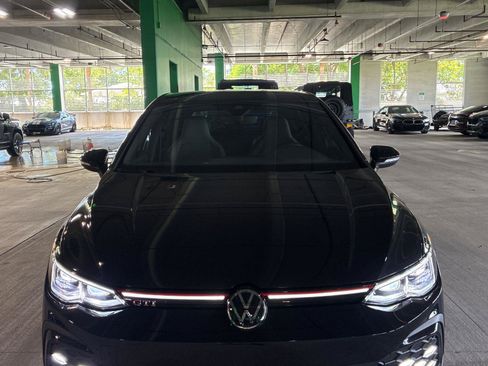 Used 2024 Volkswagen GTI SE FWD image 5