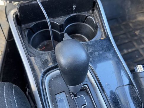 Used 2018 Mitsubishi Outlander ES image 13