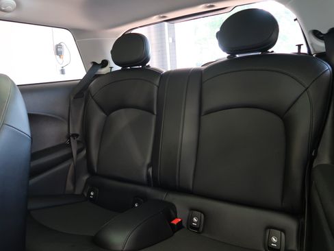 Used 2018 MINI Cooper 2-Door Hardtop FWD image 28