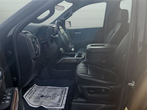 Used 2021 Chevrolet Silverado 1500 High Country w/ Technology Package image 11