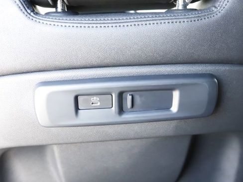 Used 2021 BMW X5 xDrive40i w/ Convenience Package AWD/4WD image 18