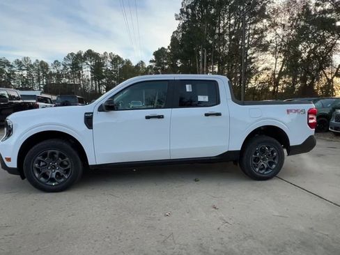 New 2026 Ford Maverick XLT w/ XLT Luxury Package image 3