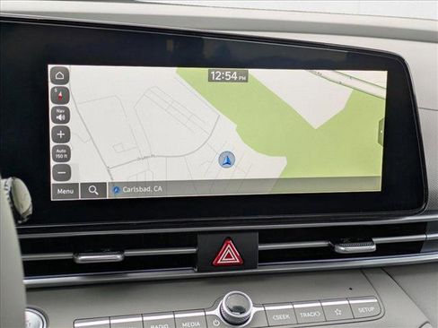 New 2025 Hyundai Elantra SEL image 13