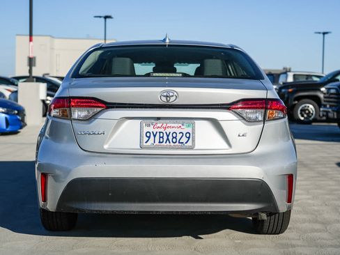 Used 2023 Toyota Corolla LE FWD image 5