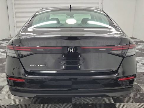 Certified 2025 Honda Accord LX image 5