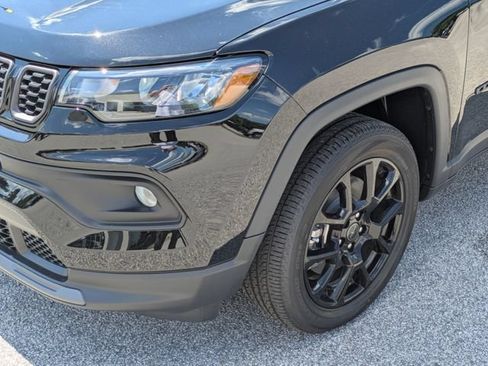 New 2026 Jeep Compass Latitude AWD/4WD image 9