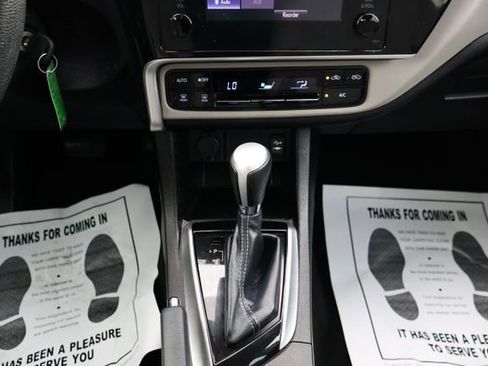 Used 2019 Toyota Corolla LE image 14