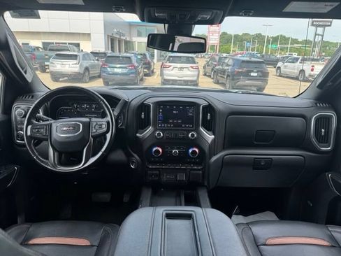 Used 2022 GMC Sierra 1500 AT4 w/ AT4 Premium Package AWD/4WD image 10