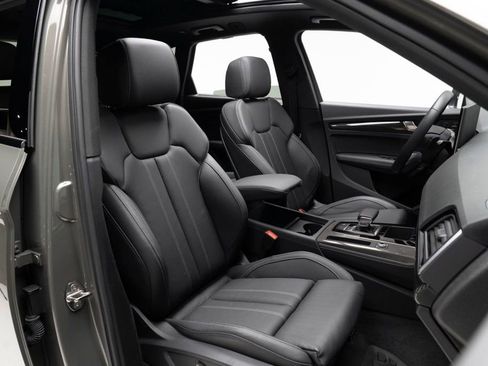 Used 2024 Audi SQ5 Premium Plus w/ Premium Plus Package image 45