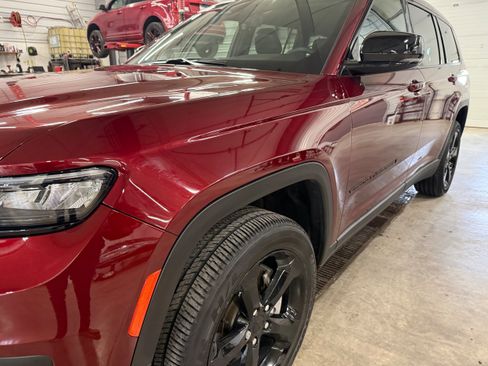Used 2025 Jeep Grand Cherokee L Altitude AWD/4WD image 42