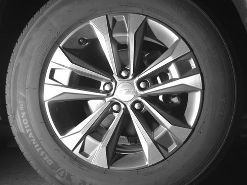 Used 2025 Chevrolet Equinox LT FWD image 13