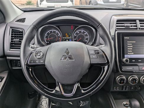 Used 2025 Mitsubishi Outlander Sport SE image 23