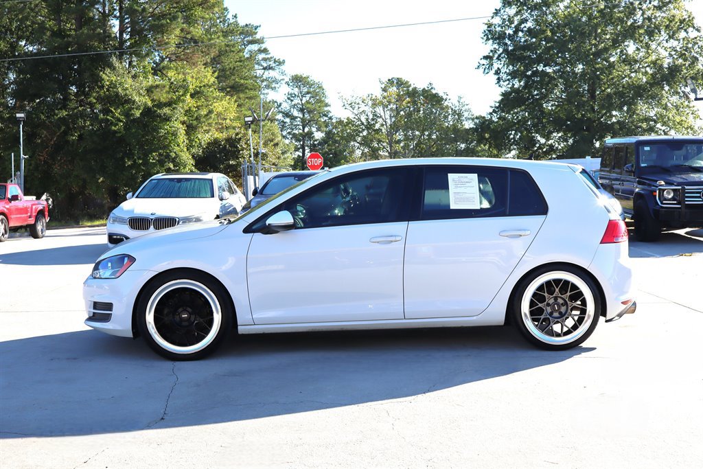 Used 2017 Volkswagen Golf Wolfsburg Edition FWD image 4