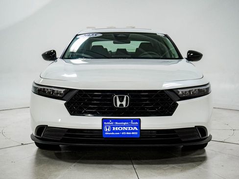Used 2025 Honda Accord SE image 14