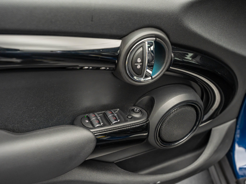 Used 2016 MINI Cooper S FWD image 17