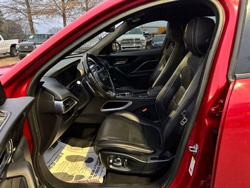 Used 2019 Jaguar F-PACE S image 16