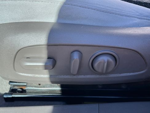 Used 2021 Chevrolet Malibu LT image 22