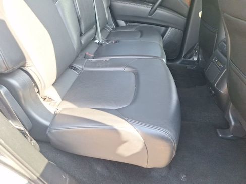 Used 2023 Nissan Armada SL image 31