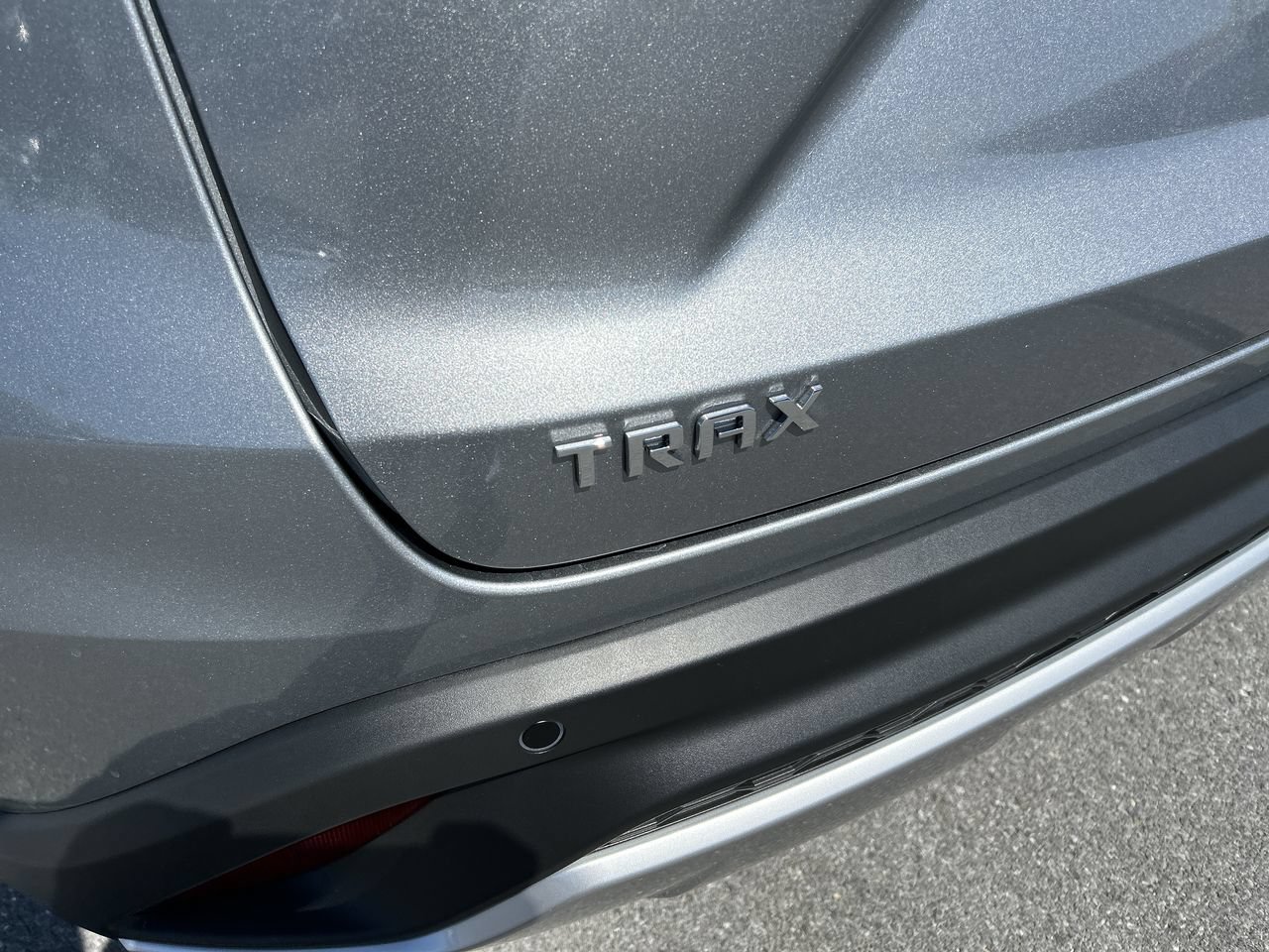 New 2026 Chevrolet Trax LT w/ Sunroof Package FWD image 10