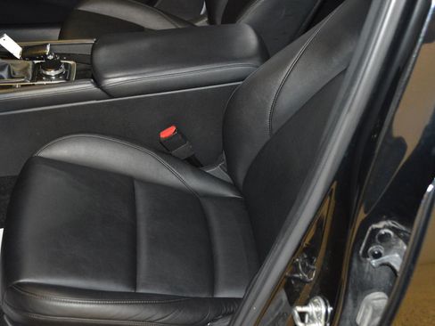 Used 2024 MAZDA MAZDA3 s FWD image 15