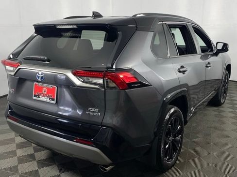 Used 2024 Toyota RAV4 XSE AWD/4WD image 8