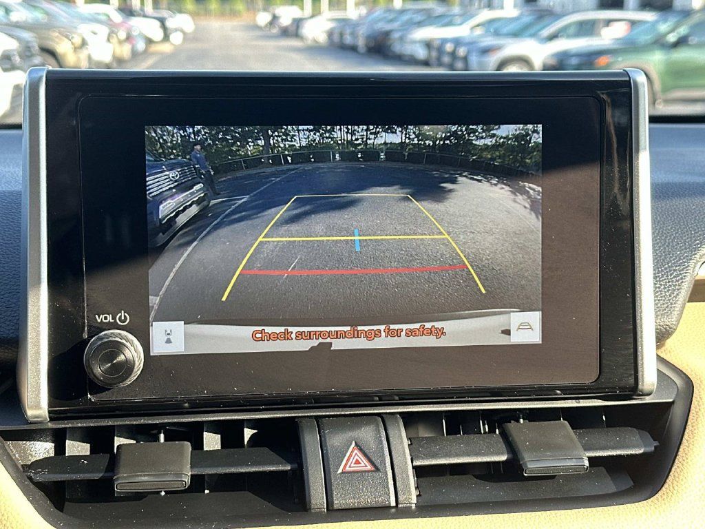 Used 2025 Toyota RAV4 XLE w/ Convenience Package FWD image 37