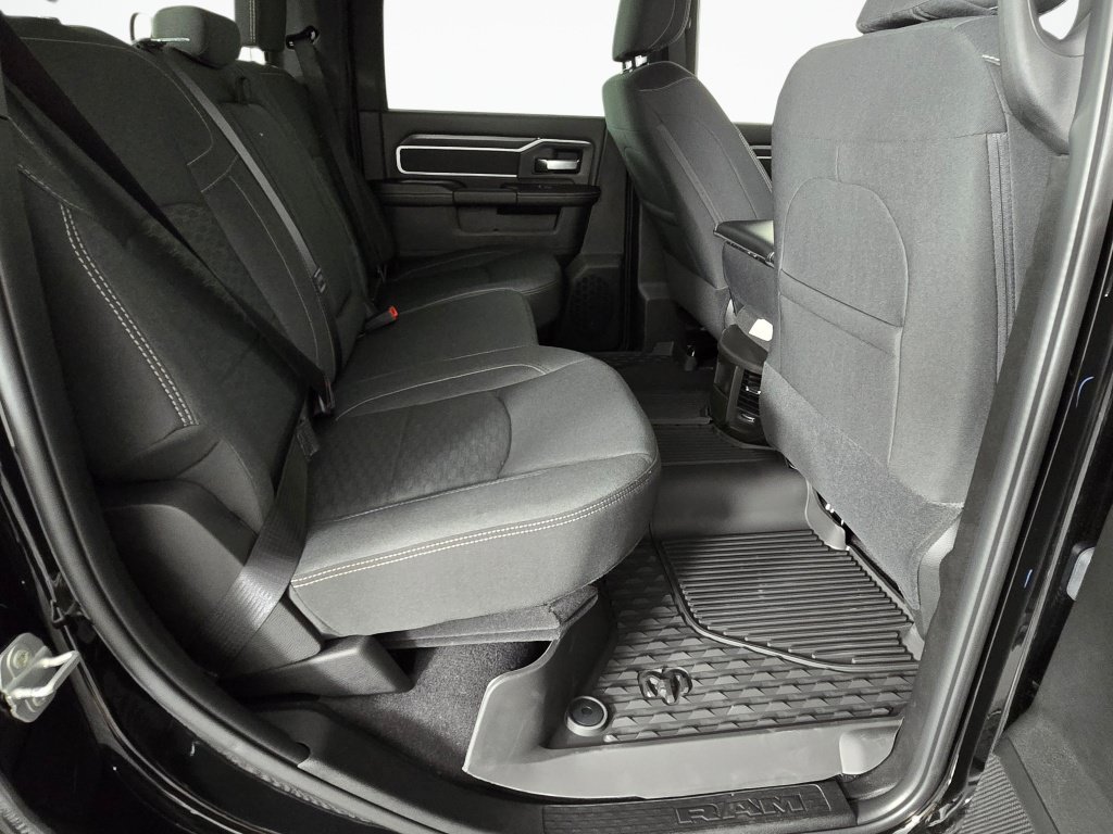 New 2026 RAM 3500 Big Horn AWD/4WD image 26