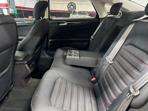 Used 2013 Ford Fusion SE image 36