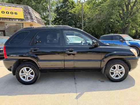 Used 2008 Kia Sportage EX w/ Luxury Pkg FWD image 8