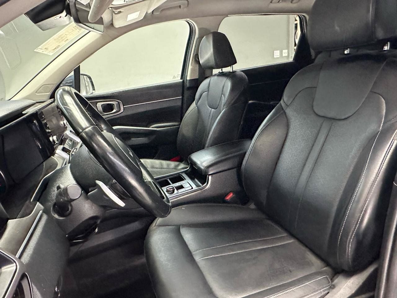 Used 2024 Kia Sorento EX AWD/4WD image 20