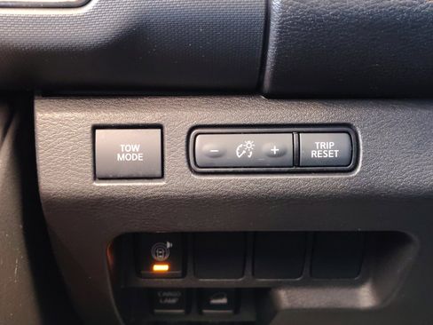 Certified 2024 Nissan Frontier PRO-4X w/ Technology Package image 28