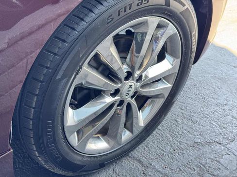 Used 2017 Kia Sedona SX Limited FWD image 20